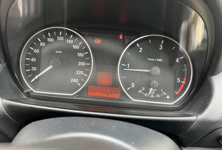 BMW Série 1 (E81) 118d 2.0 d 143 Ch
