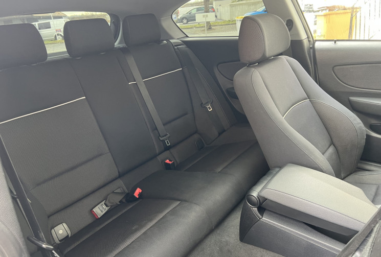 BMW Série 1 (E81) 118d 2.0 d 143 Ch