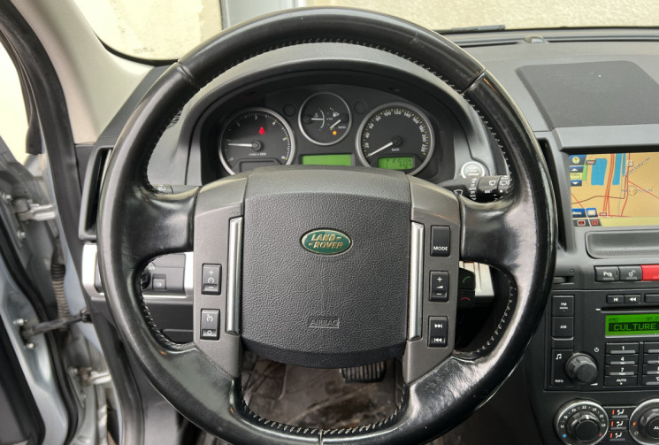 LAND-ROVER FREELANDER II 2.2L TD4 4x4 160cv Boîte auto