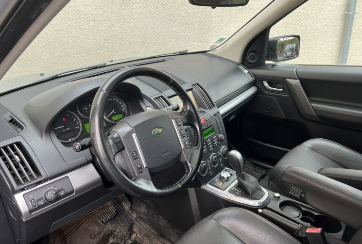 LAND-ROVER FREELANDER II 2.2L TD4 4x4 160cv Boîte auto