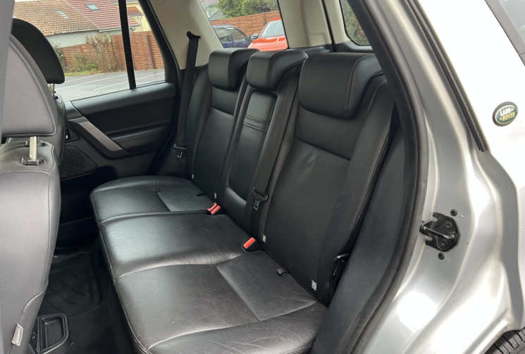 LAND-ROVER FREELANDER II 2.2L TD4 4x4 160cv Boîte auto