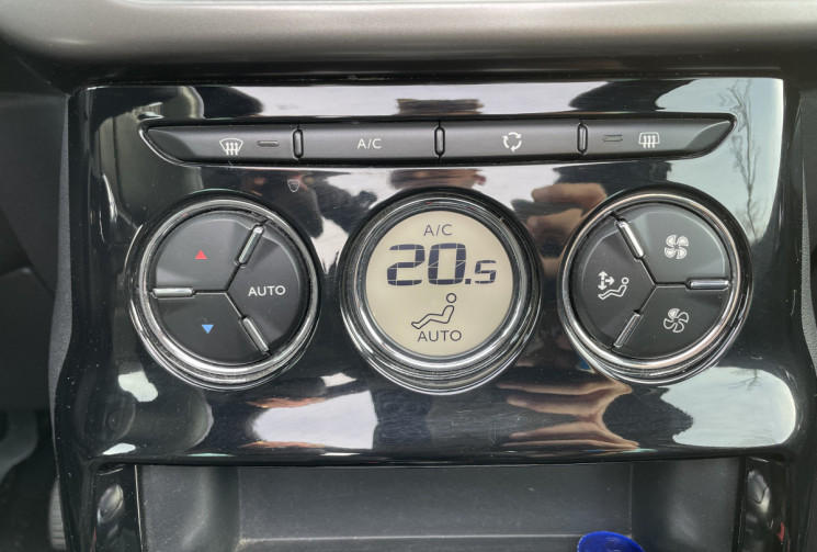 DS DS 3 CABRIO 1.6 Blue HDi S&S 100 cv GIVENCHY * Carplay * Caméra * Sièges Chauffants