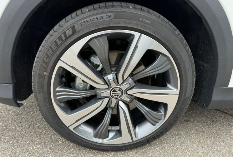 MG MARVEL R EV / 180 CH / LUXURY / 70KWH