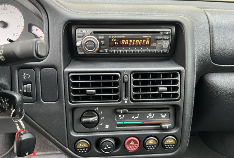 PEUGEOT 106 1.6 GTI 16V 120 CV