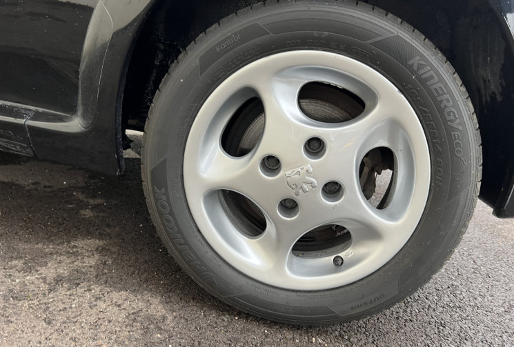 PEUGEOT 106 1.6 GTI 16V 120 CV