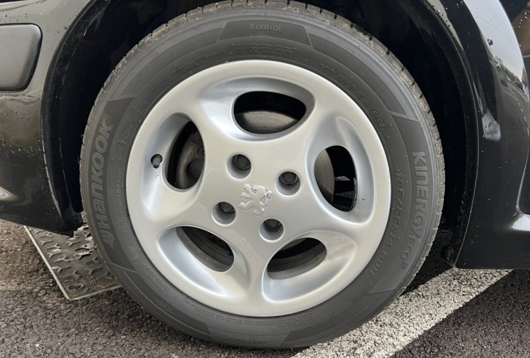 PEUGEOT 106 1.6 GTI 16V 120 CV