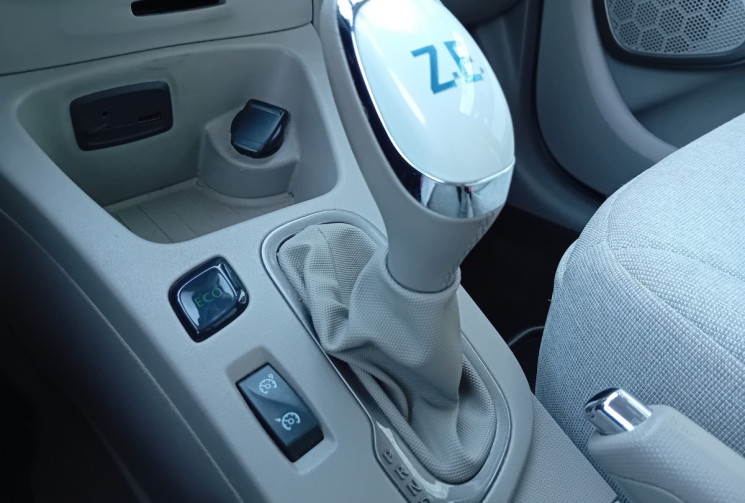 RENAULT ZOE ZEN Q90 22 kWh 90 cv