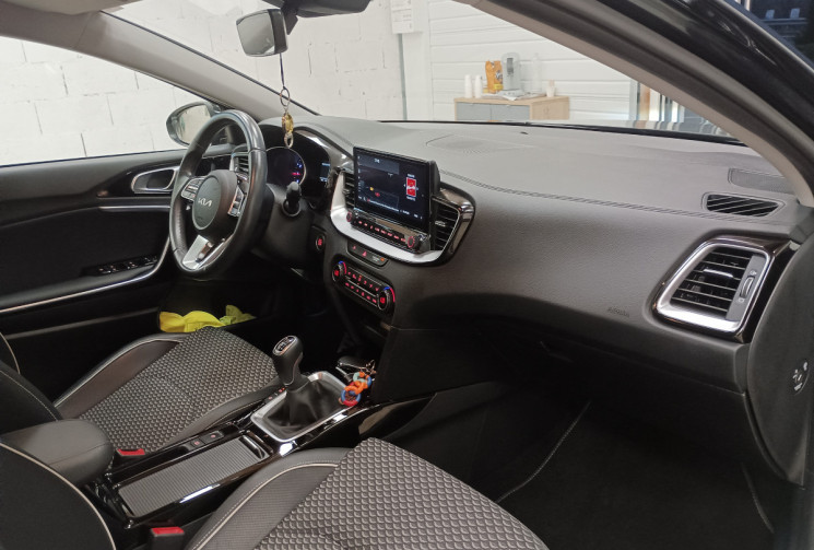 KIA XCEED 1 ere main 1.0 T-GDI 120 CV Active  SOUS GARANTIE CONSTRUCTEUR JUSQU'EN 2030