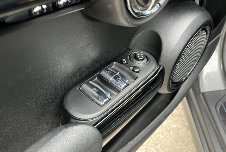 Mini Mini Cabriolet Cooper S Edition Camden 178 BVA7 LCI 2 / Sièges Chauffants / ATH / Carplay