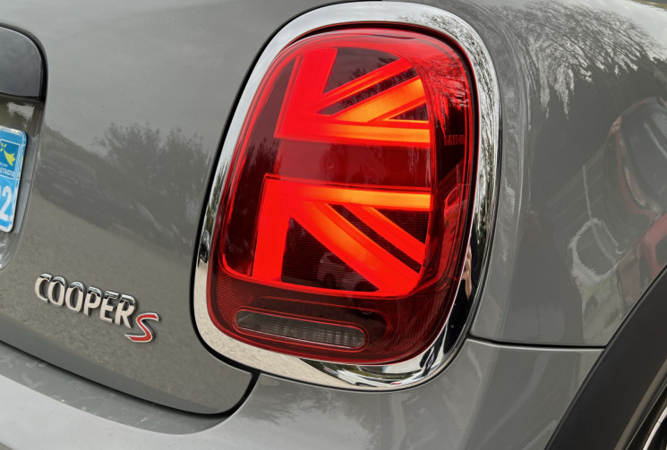 Mini Mini Cabriolet Cooper S Edition Camden 178 BVA7 LCI 2 / Sièges Chauffants / ATH / Carplay