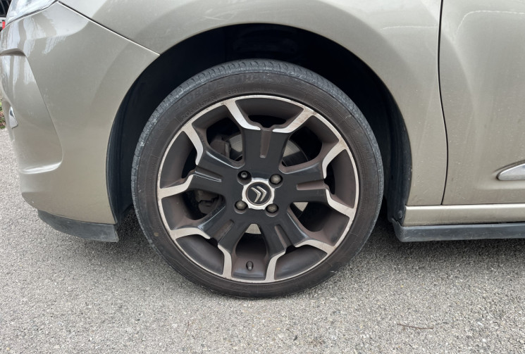 CITROEN DS3 1.6 THP 156ch Sport Chic