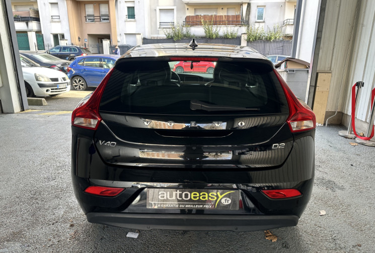 VOLVO V40 120 GEARTRONIC