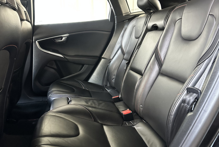 VOLVO V40 120 GEARTRONIC