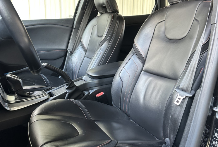 VOLVO V40 120 GEARTRONIC