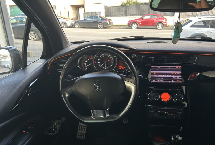CITROEN DS3 1.6 112 SO CHIC 