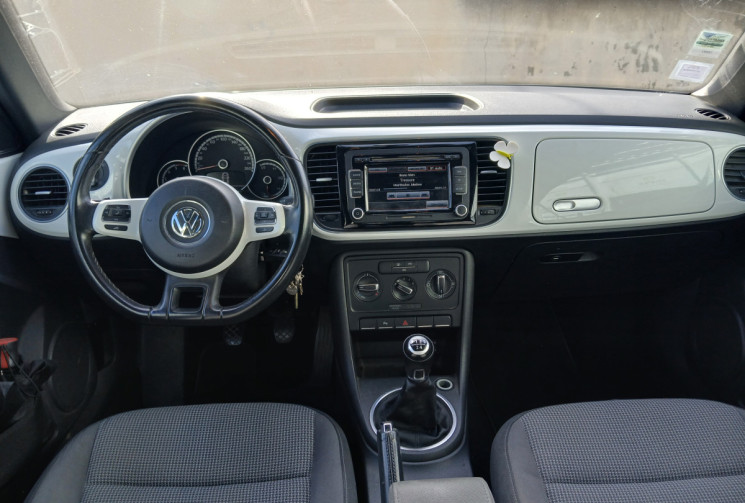 VOLKSWAGEN COCCINELLE  II Coccinelle Cabriolet 1.6 TDI 105 GARANTIE 6 MOIS 