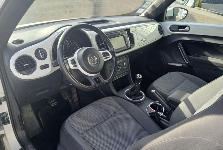VOLKSWAGEN COCCINELLE  II Coccinelle Cabriolet 1.6 TDI 105 GARANTIE 6 MOIS 