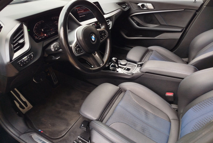 BMW Série 1 F40 120 i 2.0 178 ch Pack M / TOIT OUVRANT PANORAMIQUE 