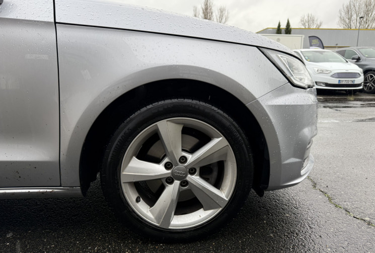Audi A1 1.6 TDI 116 Sportback Ambiente / LED / SIEGES CHAUFFANTS