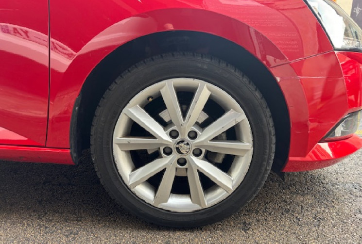 Skoda FABIA III clever édition 1.0 mpi 75 cv origine France 2em main / CARPLAY / TOIT PANORAMIQUE / 