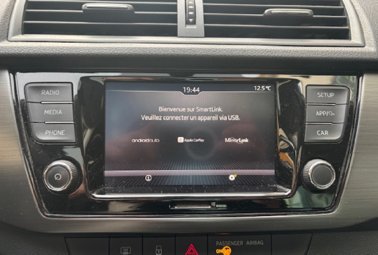 Skoda FABIA III clever édition 1.0 mpi 75 cv origine France 2em main / CARPLAY / TOIT PANORAMIQUE / 