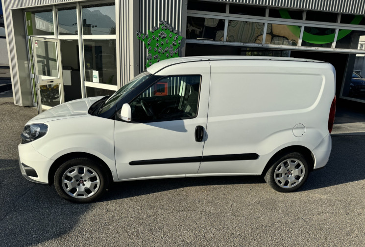 FIAT DOBLO CARGO 1.4 i.e 95 Pack Professional Trio Nav - éthanol e85