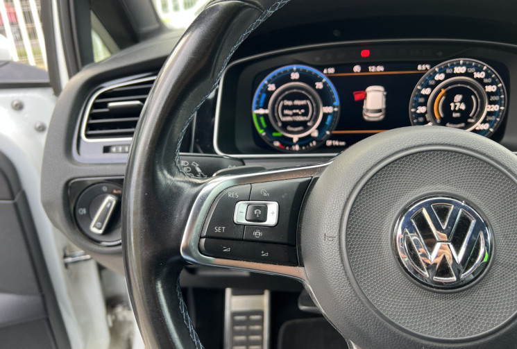 VOLKSWAGEN GOLF 1.4 TSI 204 HYBRIDE GTE DSG6 / Véhicule Français / 1ère Main / Carplay / Caméra 