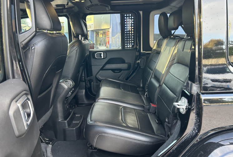 JEEP WRANGLER UNLIMITED 2.0 T 380 Ch 4xe Overland Command-Trac * FULL BLACK * CAMERA AV & AR 