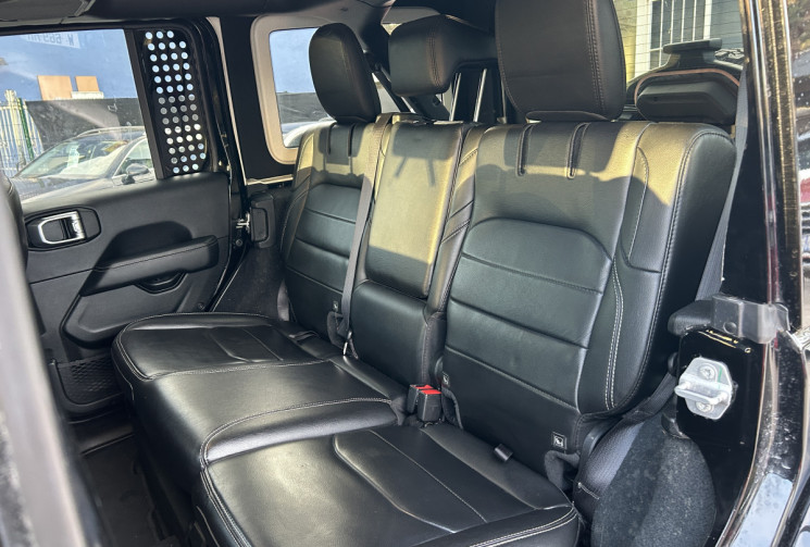 JEEP WRANGLER UNLIMITED 2.0 T 380 Ch 4xe Overland Command-Trac * FULL BLACK * CAMERA AV & AR 