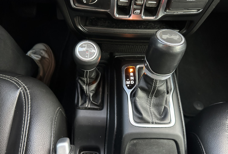 JEEP WRANGLER UNLIMITED 2.0 T 380 Ch 4xe Overland Command-Trac * FULL BLACK * CAMERA AV & AR 