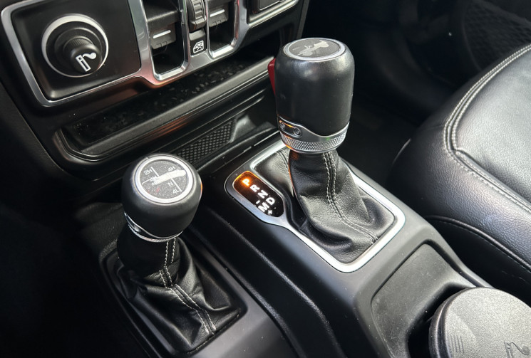 JEEP WRANGLER UNLIMITED 2.0 T 380 Ch 4xe Overland Command-Trac * FULL BLACK * CAMERA AV & AR 