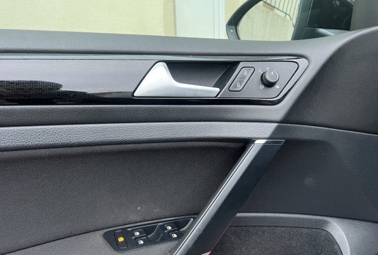 VOLKSWAGEN GOLF 7 Phase 2 1.6 TDI Blue Motion DSG7 115 cv Boîte auto