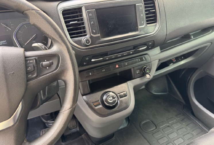 Peugeot EXPERT III premium pack Long 2.0 180 cv origine France 2em main / CARPLAY / ATTELAGE / 