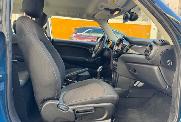 Mini Mini one 3 (F56) 1.5 i 102 cv origine France 1er main ETAT NEUF 5500 KM /LED / 