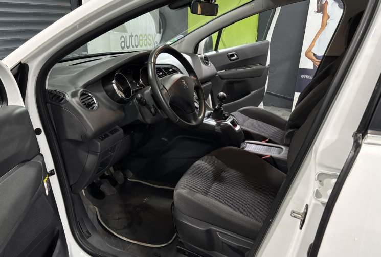 Peugeot 5008 PHASE 2 1.6 E-HDI 120 ACTIVE 