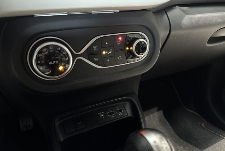RENAULT TWINGO 3 III R80 INTENS VIBES CARPLAY/SIEGES CHAUFF