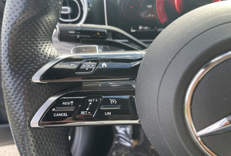Mercedes CLASSE C AMG LINE 220 D Hybride 9G-TRONIC 200 cv * attelage* full options*toit ouvrant*