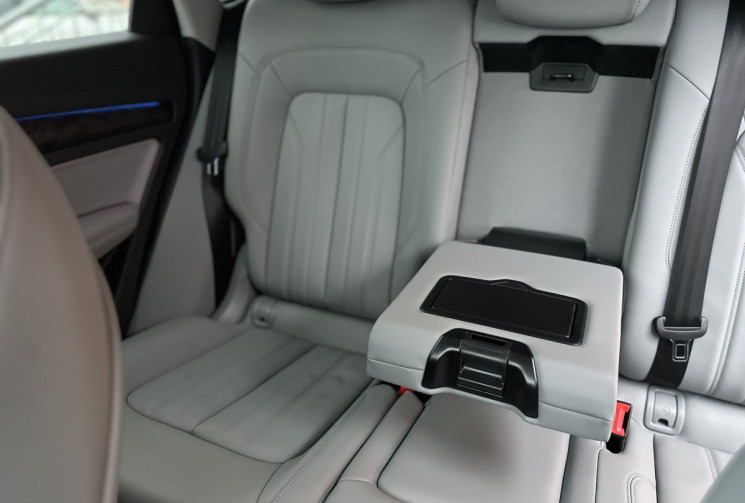 Audi Q5  50 TFSI e 299ch Avus quattro S tronic 7