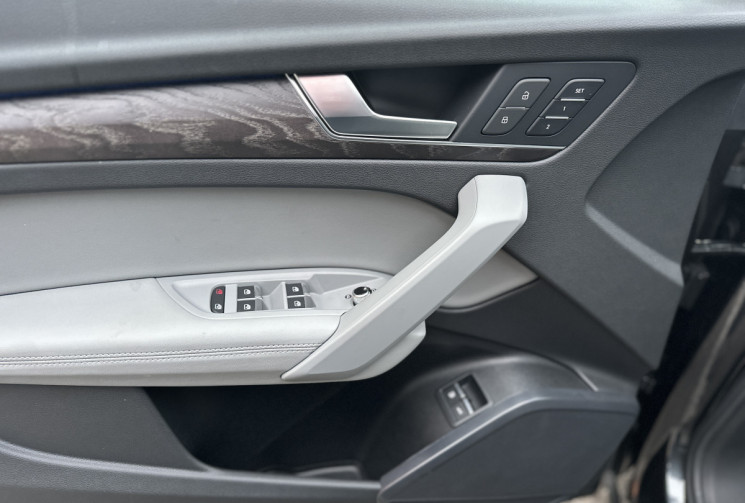 Audi Q5  50 TFSI e 299ch Avus quattro S tronic 7
