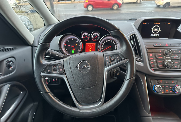 OPEL ZAFIRA TOURER 2.0 CDTI DPF 130 
