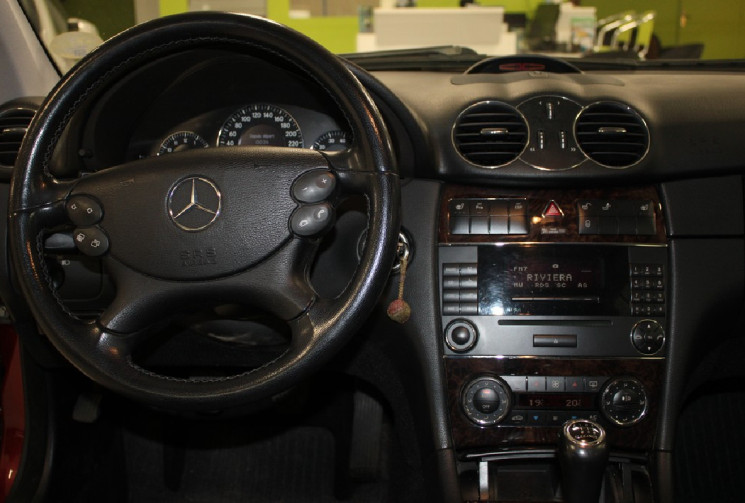 Mercedes CLASSE CLK 220 ELEGANCE