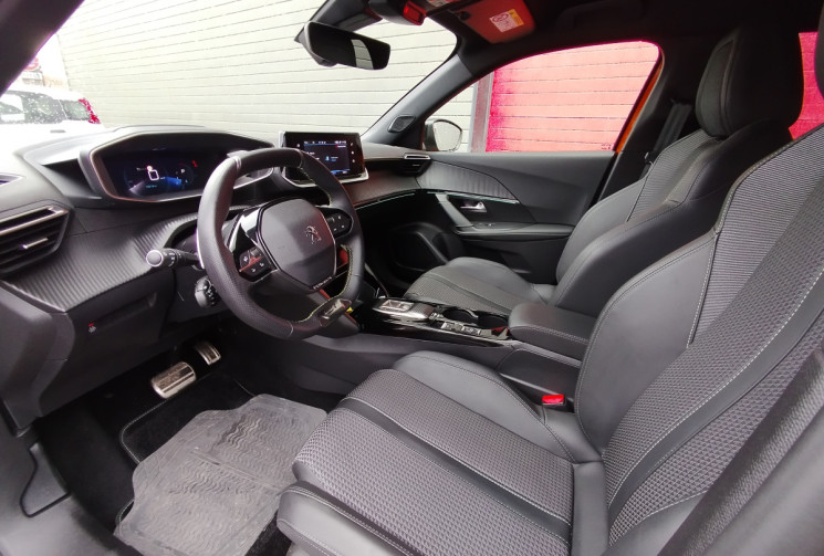 Peugeot 2008 II 1.5 BlueHDi 130 S&S GT EAT8