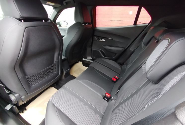 Peugeot 2008 II 1.5 BlueHDi 130 S&S GT EAT8