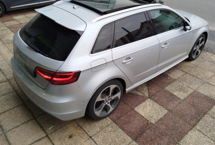 AUDI A3 SPORTBACK 1.8 TFSI  180 Ch QUATTRO / S Line 