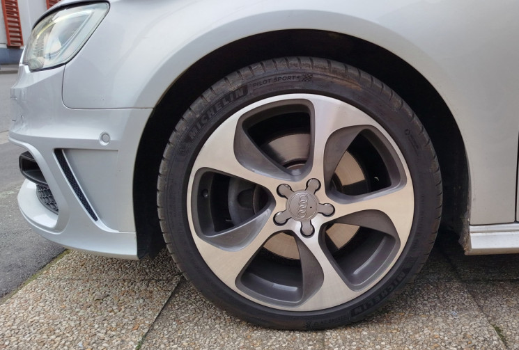 AUDI A3 SPORTBACK 1.8 TFSI  180 Ch QUATTRO / S Line 