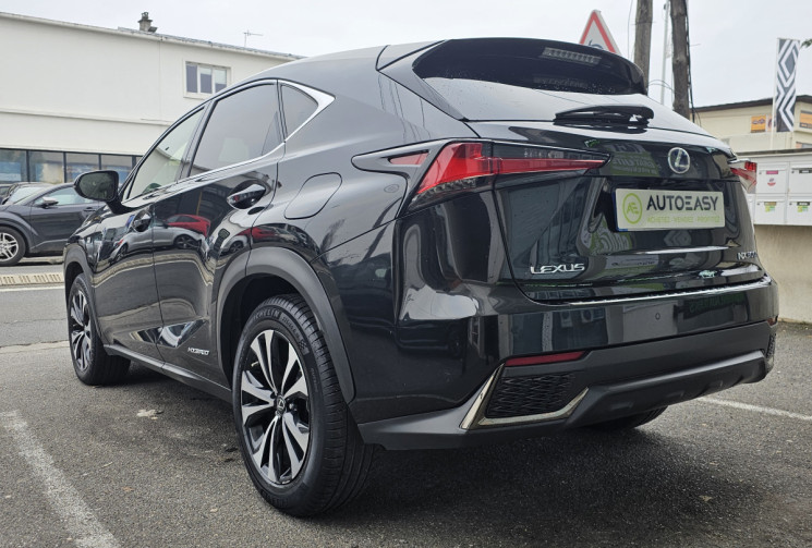Lexus NX F Sport Executive 300h 2.5 VVT-i 16V 197 Hybrid AWD E-CVT 155 cv Boîte auto