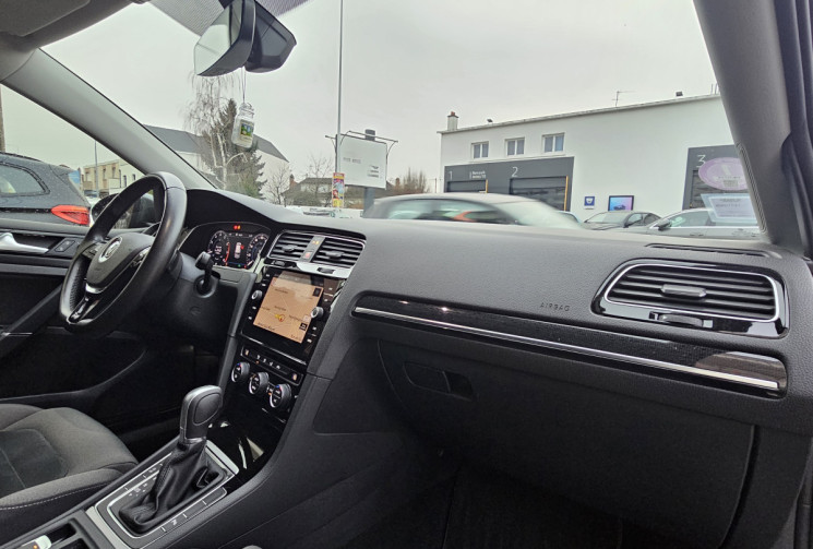 VOLKSWAGEN GOLF Carat Phase 2 1.5 TSI 16V Blue Motion 