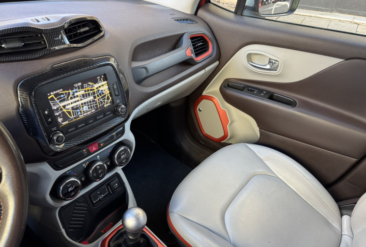 JEEP RENEGADE 1.4 TURBO 140 CV LIMITED CUIR CAMERA ATTELAGE
