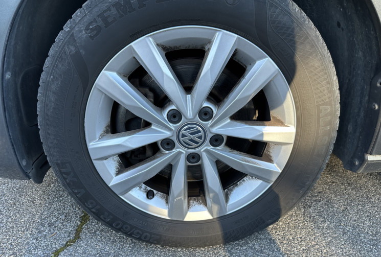 Volkswagen Touran 1.6 TDI 115 CONFORTLINE 7 Places /  Révision + Distri + CT OK / GARANTIE 6 MOIS