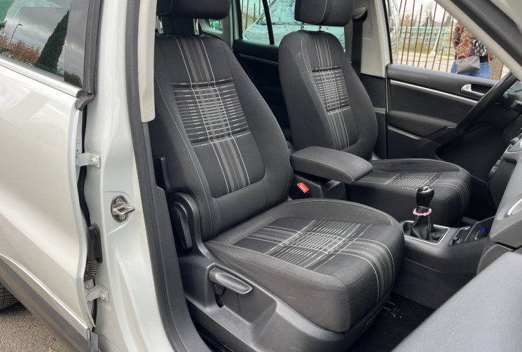 VOLKSWAGEN TIGUAN 2.0 TDI 110ch BlueMotion Technology Sportline / Entretien à jour